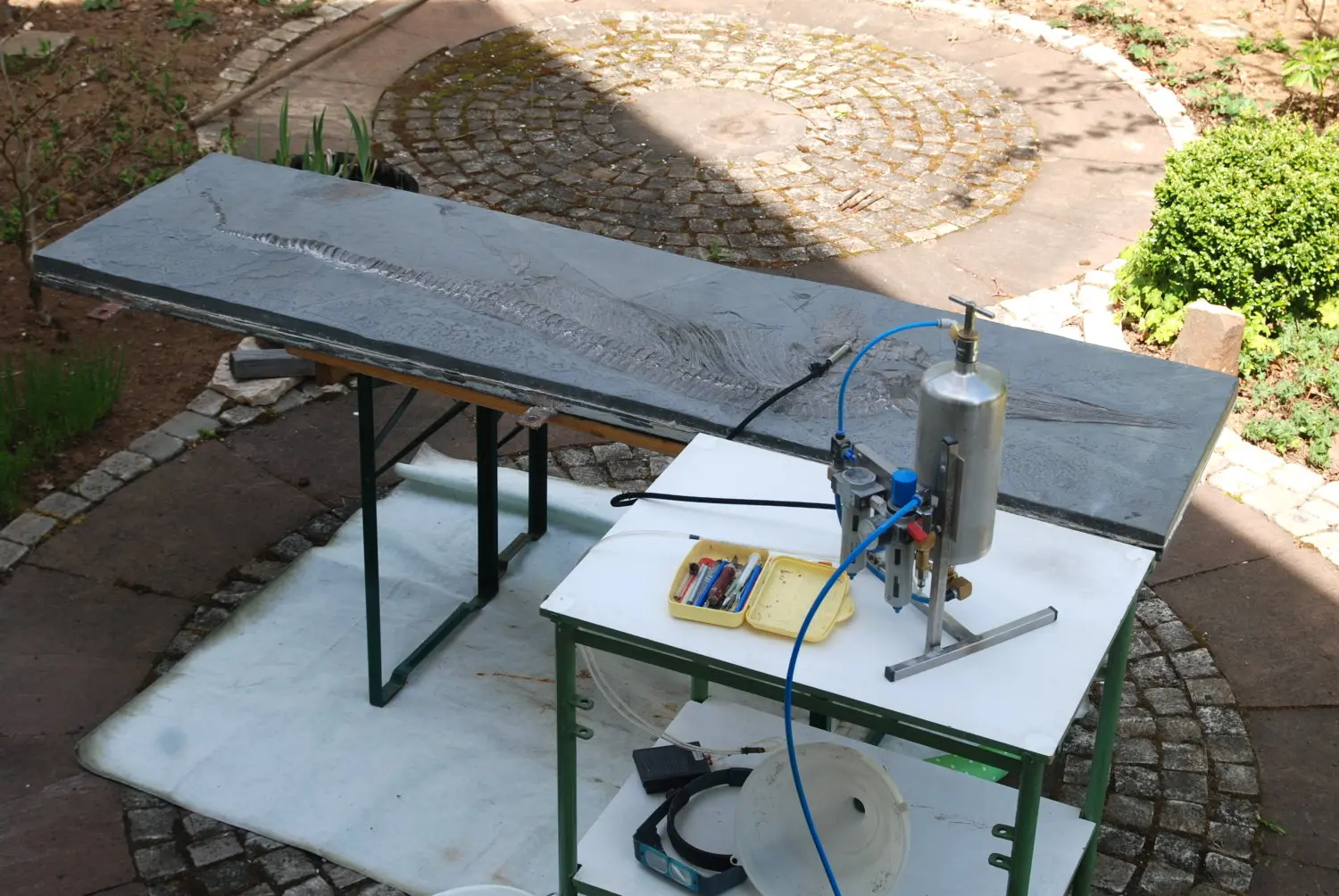 Holzmaden_Pyritzerfall_Feinstrahler_03a